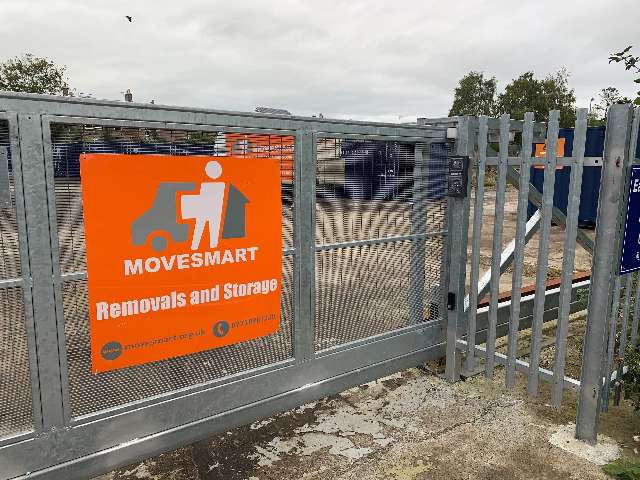 MOVESMART Removals And Storage