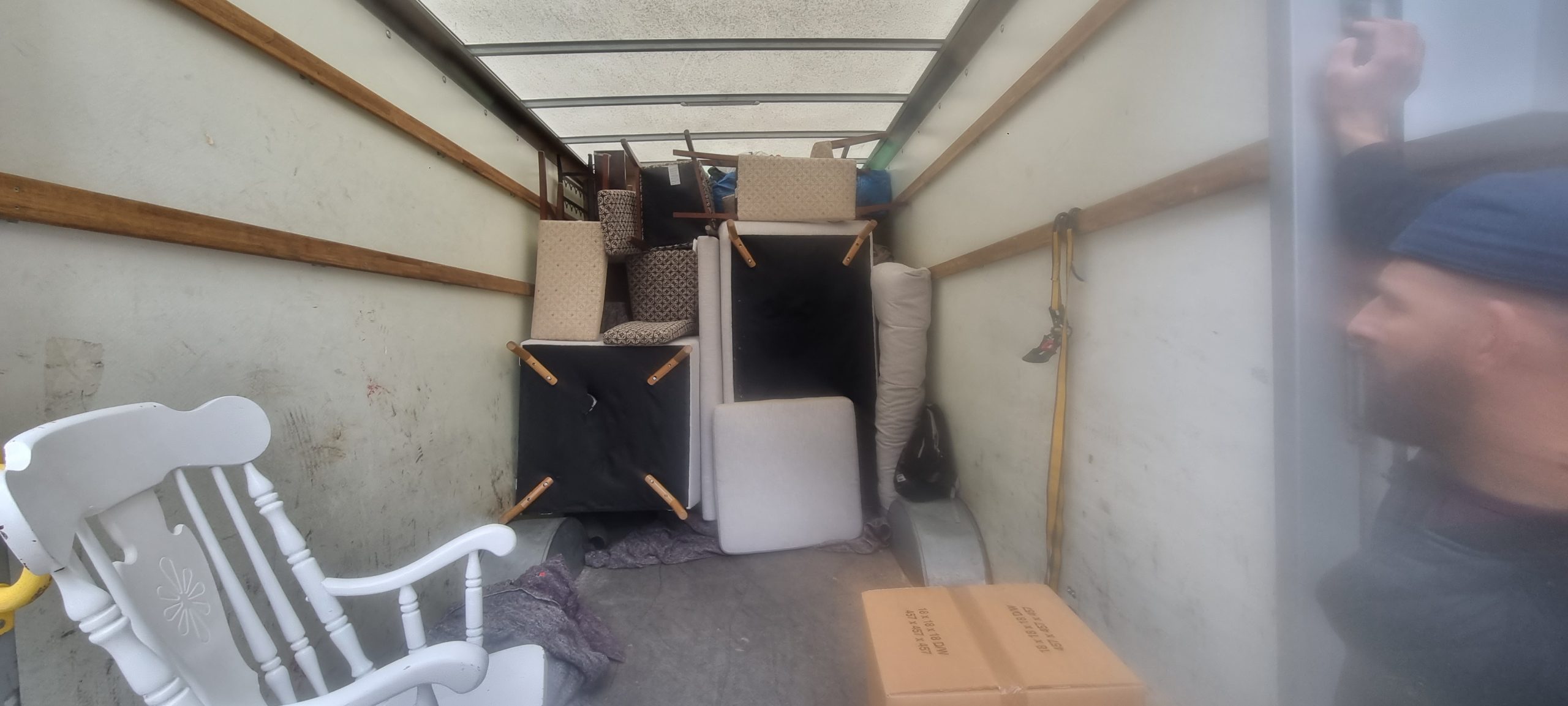 The right removal van ltd