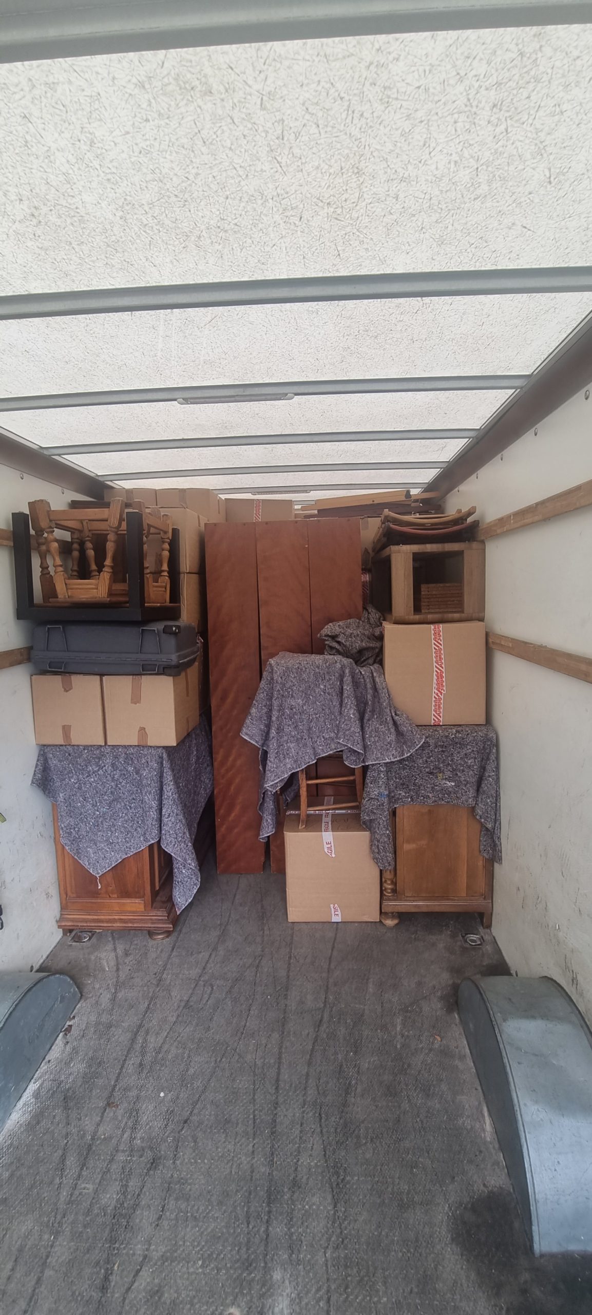 The right removal van ltd
